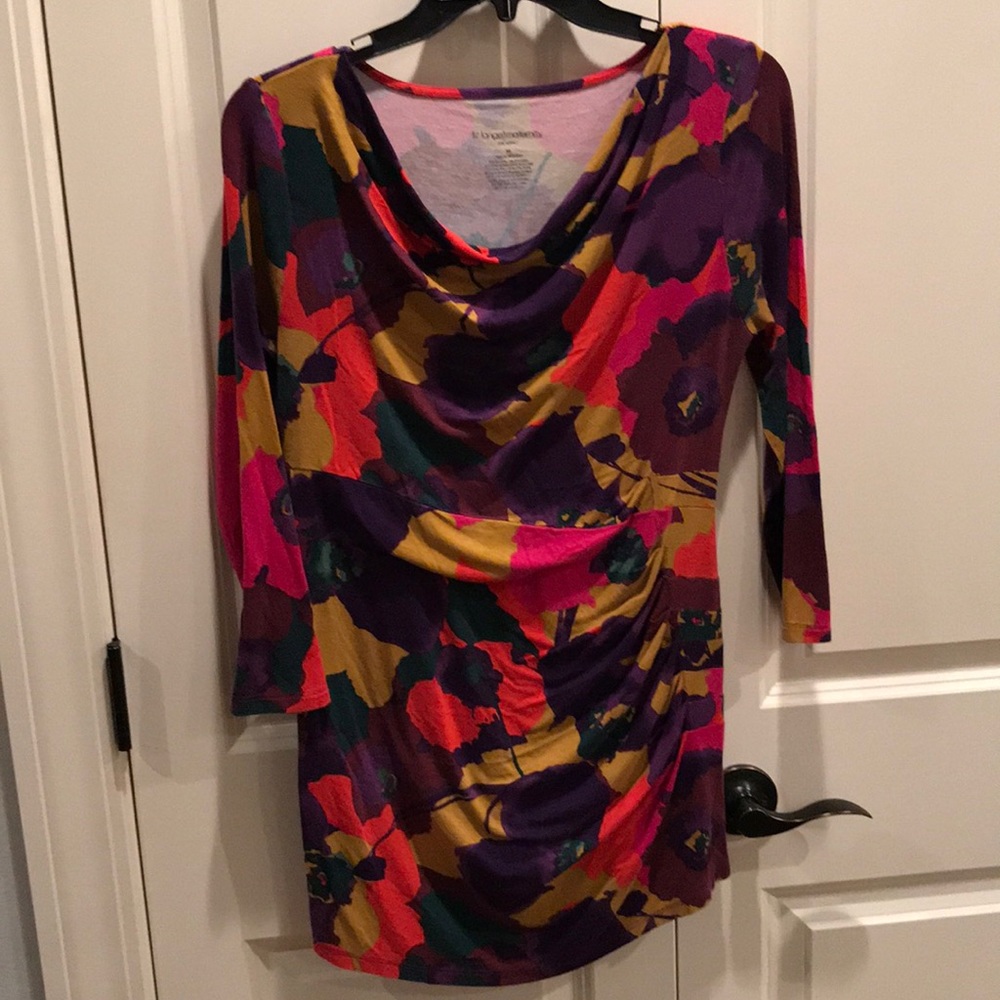 Maternity floral 3/4 sleeve shirt